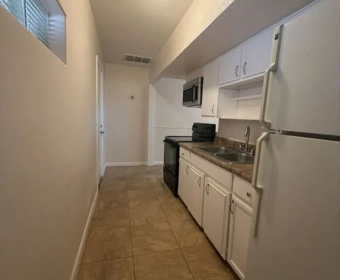 600 S Roosevelt St #2 — Photo 6