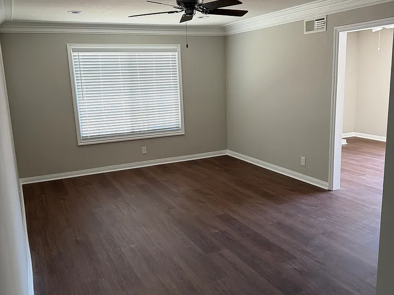 3028 E Vermillion St — Photo 3