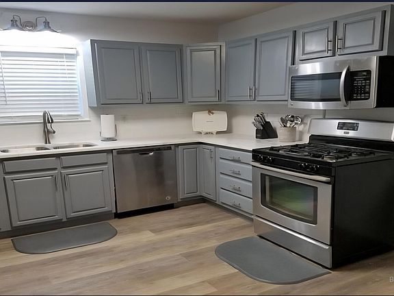 2nd image of 7885 Riverwood Dr