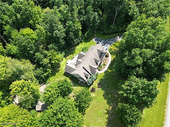 4th image of 16155 Addington Ct