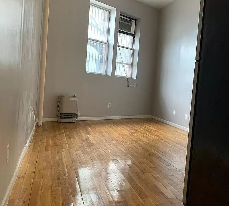 2nd image of 639 Bushwick Ave #1L