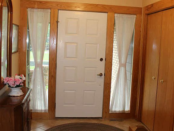 2nd image of 2109 Oakfield Dr #46