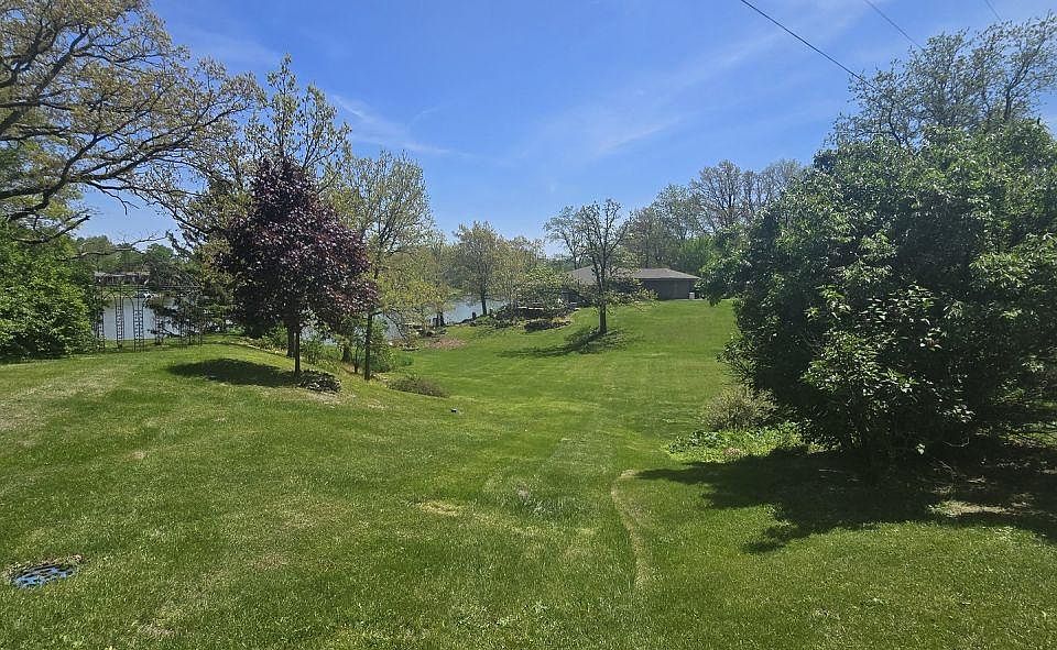2nd image of 1118 Sunset Dr