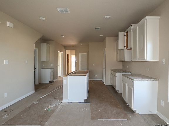 3rd image of 6123 Quiet Oak Place
