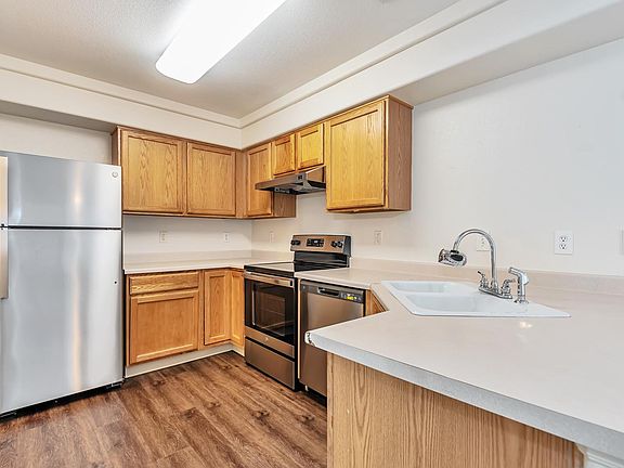 4th image of 21409 E 46th Ave