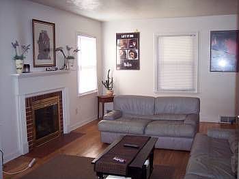 3rd image of 306 Kedzie St