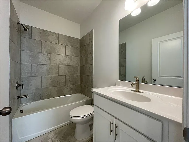 1597 Tilden Ct — Photo 40