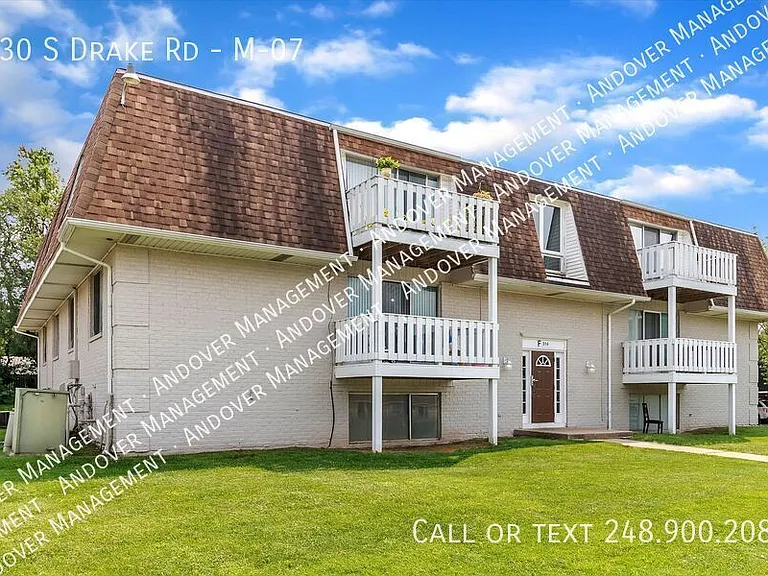 330 S Drake Rd #M-07 — Photo 21