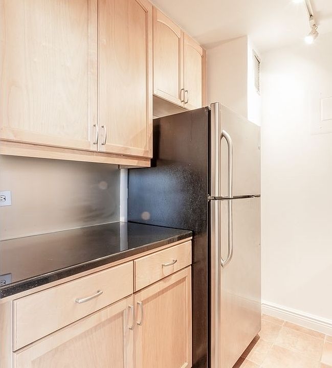 1st image of 201 E 87th St APT 9N