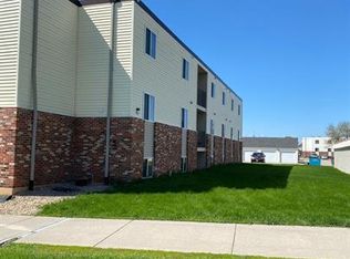 3015 20th Street S, Moorhead, MN 56560