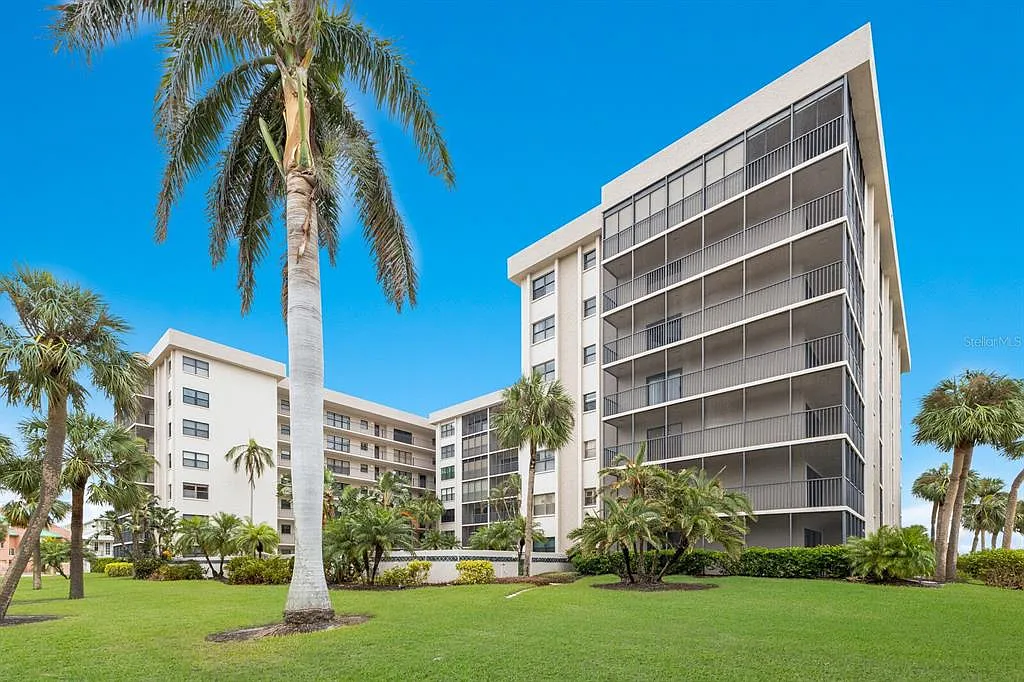1 bed, 1.5 bath, 813 sqft, $2,850 — Photo 3