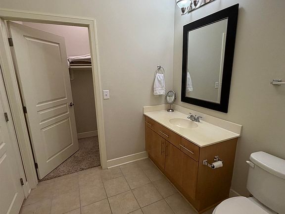 3rd image of 7707 Bluebonnet Blvd APT 309