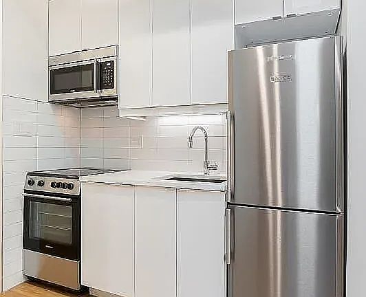4th image of 102 Forsyth St APT 16