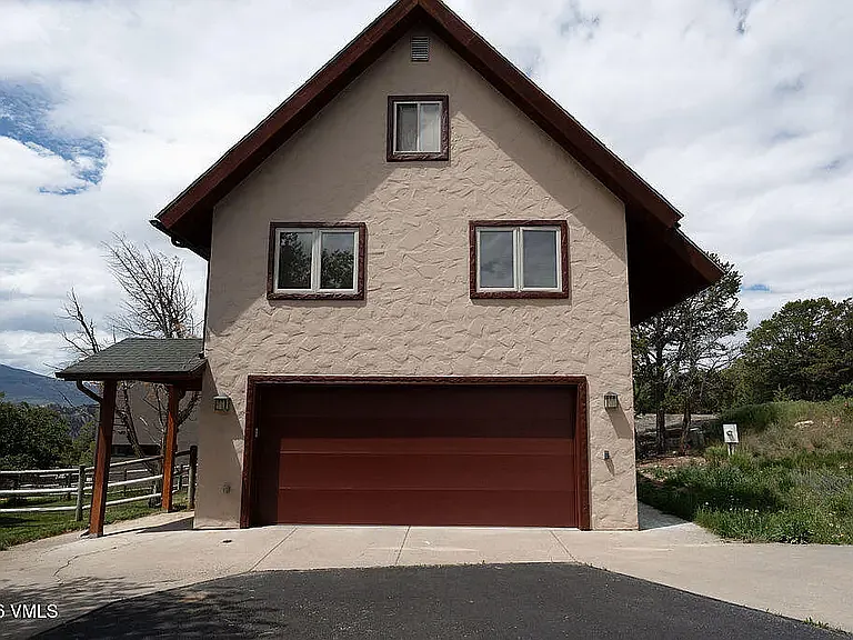 1 bed, $3,000 — Photo 1