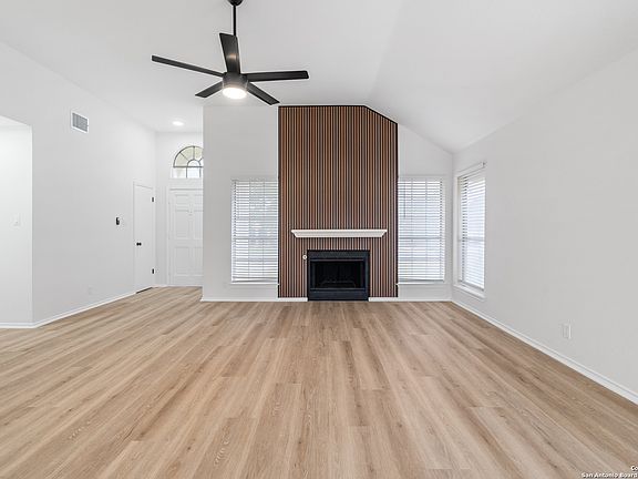 2nd image of 6610 Quail Lk