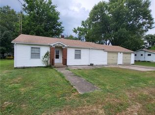 504 E Cincinnati St, Greenup, IL 62428