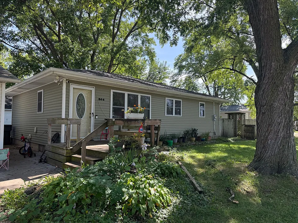 244 McKay Ave