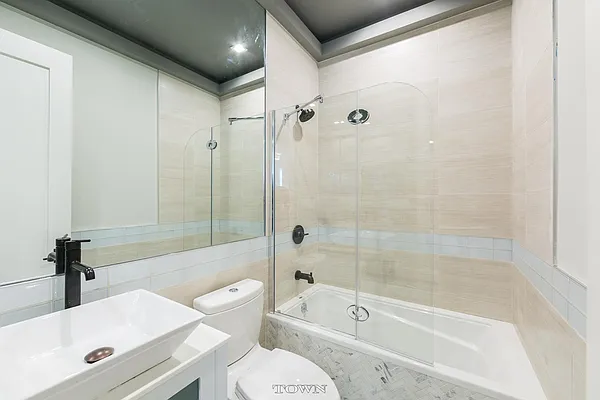 Rented by Town Residential | media 33