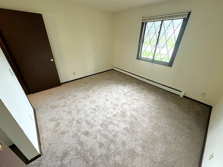 2355 Chalet Gardens Rd #2 — Photo 7