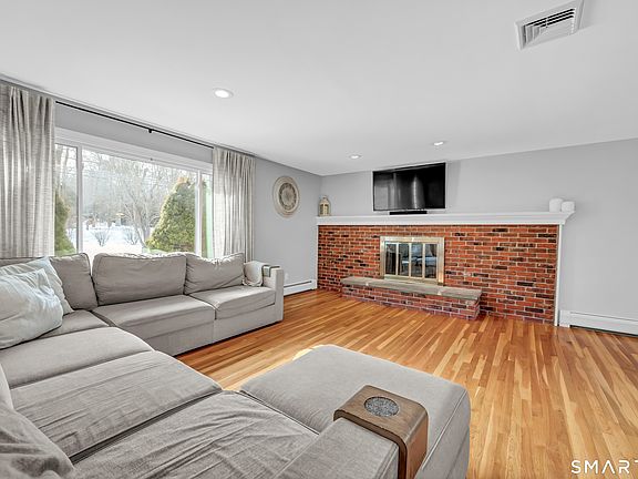 5th image of 23 Federal Road