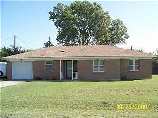 5th image of 1113 Ross Ln