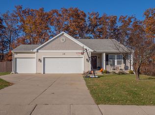 1339 Oshtemo Ridge Trl, Kalamazoo, MI 49009