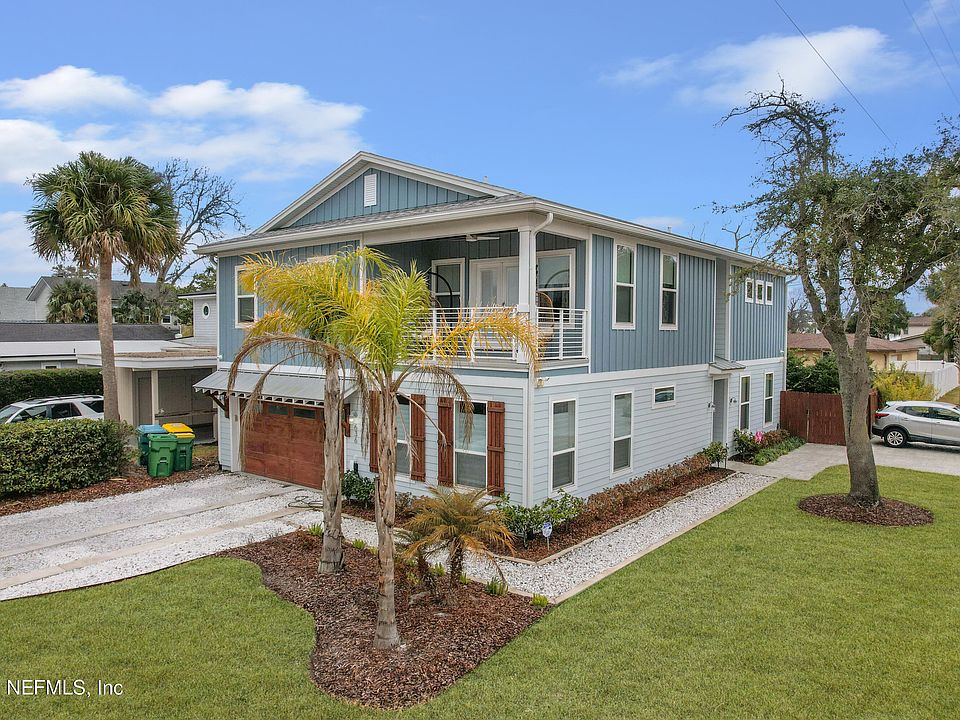 1st image of 636 8TH Avenue N