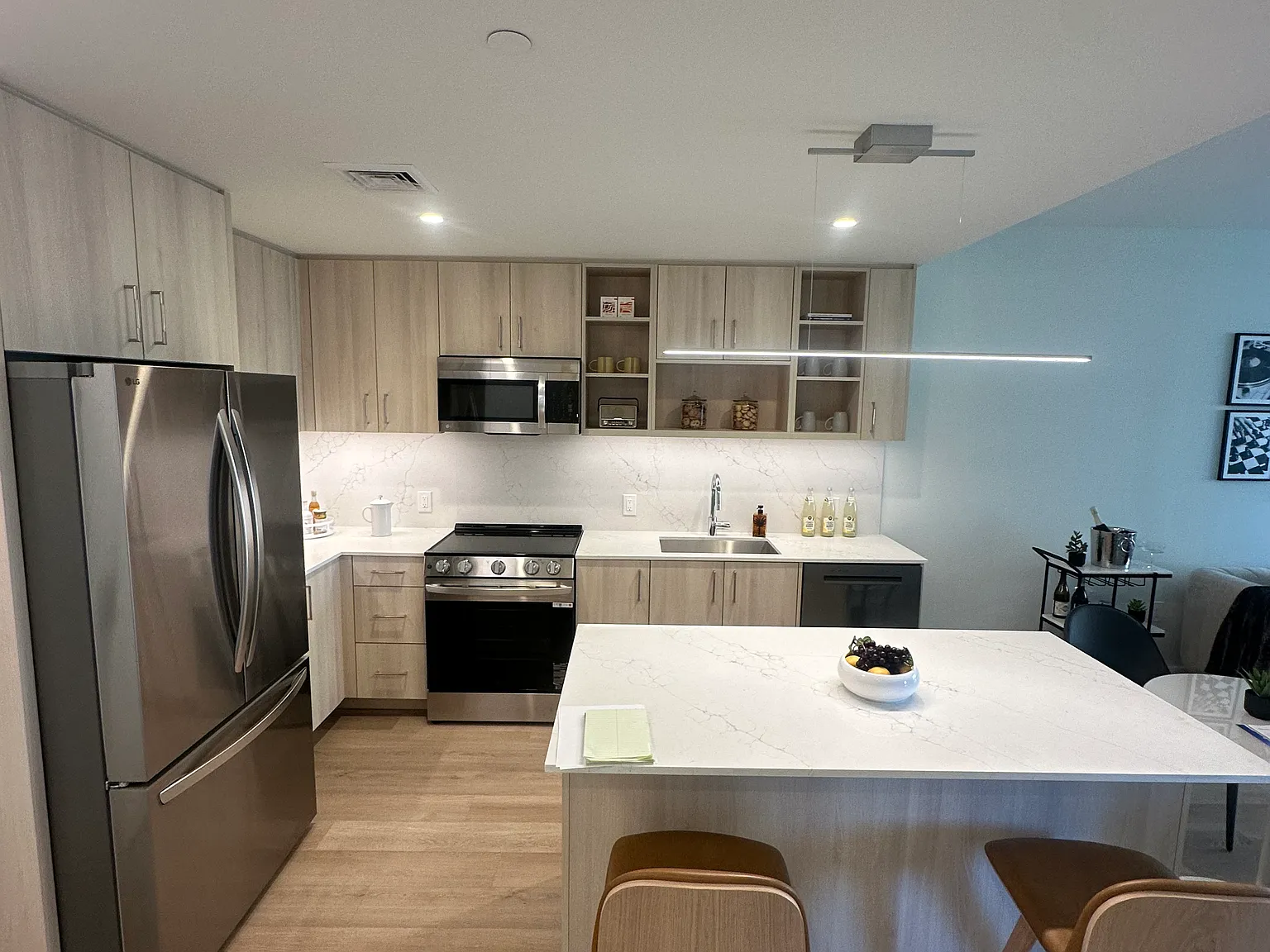 1 bed, 775 sqft, $3,795 — Photo 2