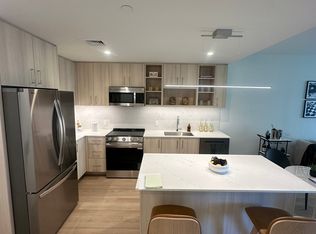 1570 Harbor Blvd #223, Weehawken, NJ 07086