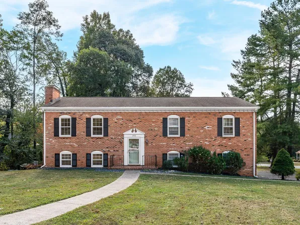200 Windsor Rd, Lynchburg, VA 24502