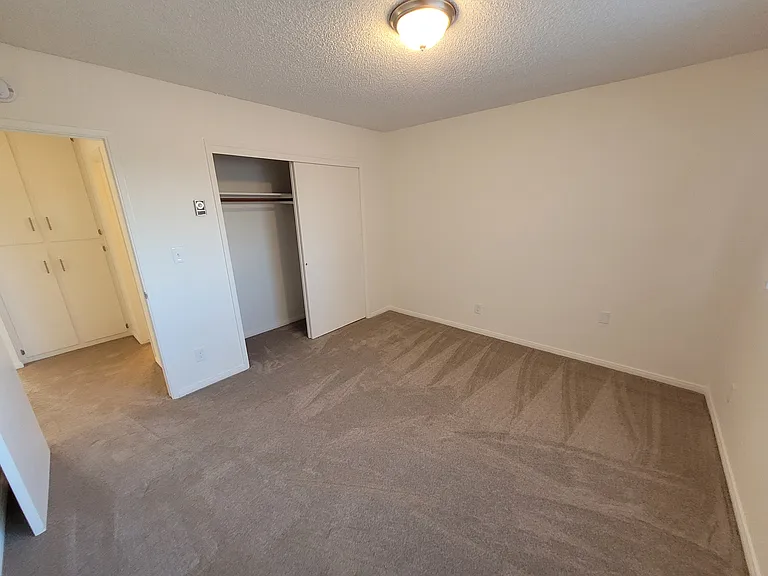 274 Evergreen Ave #C — Photo 6