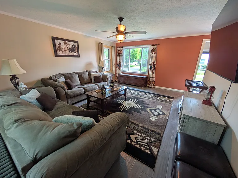 57 Fawn St — Photo 4