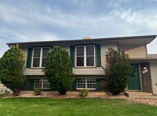 832 W Willow St, Louisville, CO 80027