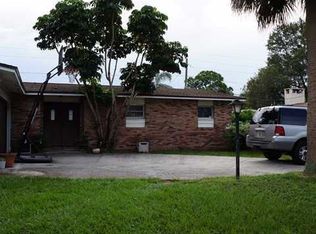 2900 Sherwood Ln, Fort Pierce, FL 34982