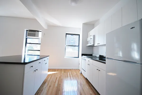 Rented by KYLM, LLC | media 24