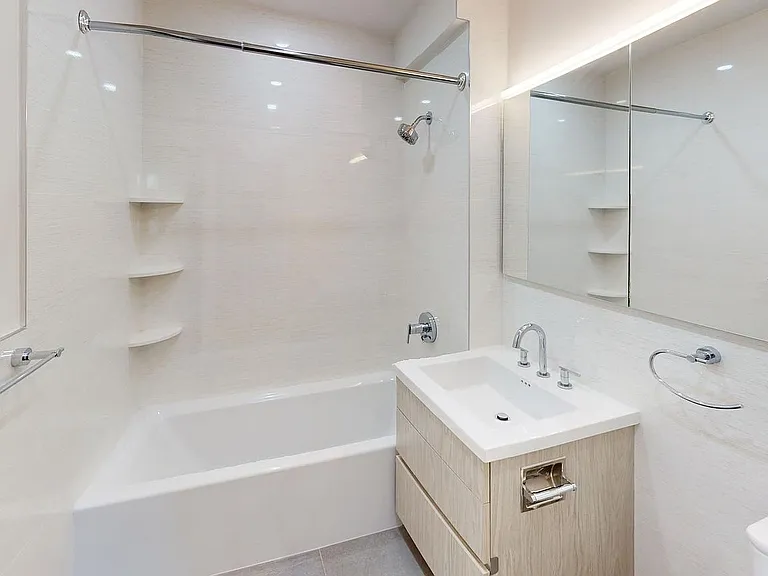 284 Mott St #4E — Photo 11