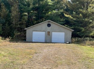 8772 Carter Rd, Cheboygan, MI 49721