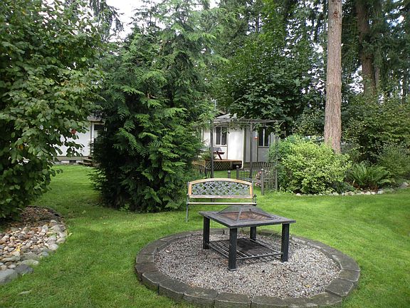 5th image of 23617 64th Avenue Ct E