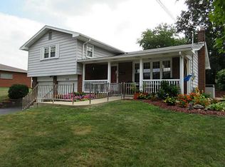 238 Hemlock Pl, Lower Burrell, PA 15068