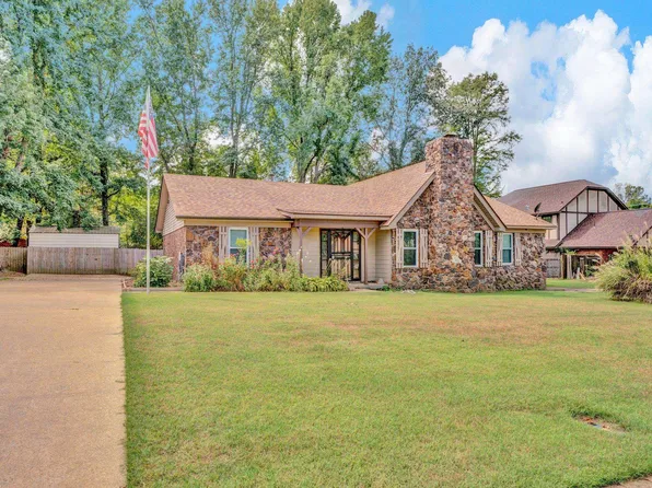 4623 Cedar Ridge Dr, Millington, TN 38053