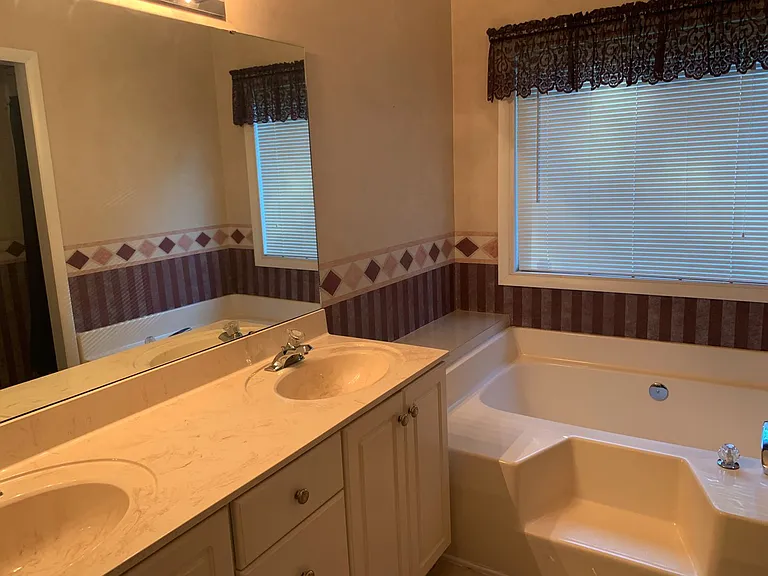 480 Shellbank Dr — Photo 17