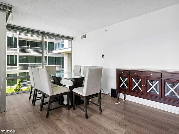 5th image of 9715 Woods Dr Unit 502