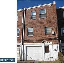 2nd image of 8751 Glenloch St