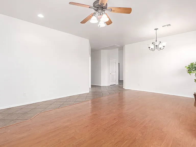 4384 E Cherry Hills Dr — Photo 8