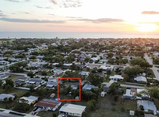 913 Church St, Venice, FL 34285