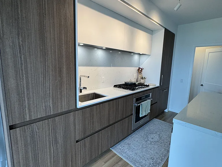 1 Hillsdale Ave E #609 — Photo 19