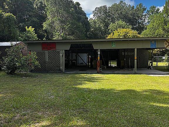 3rd image of 17721 NE 77th Ln