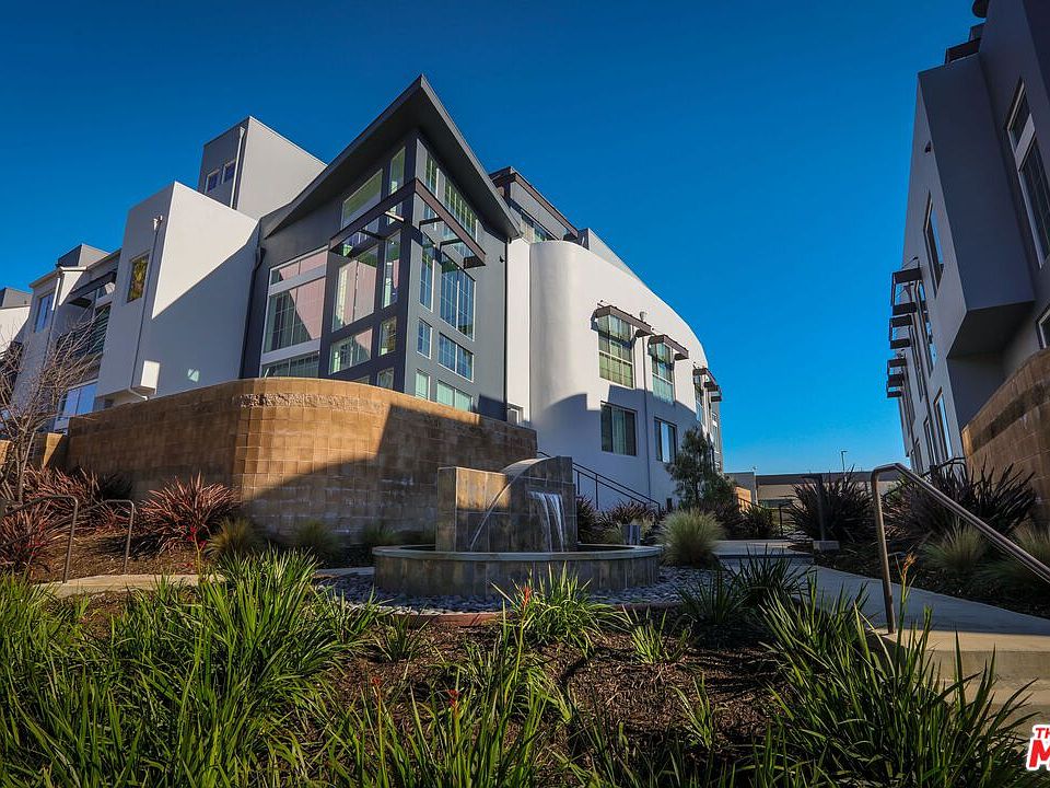 1st image of 5350 Playa Vista Dr APT 5