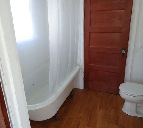 5th image of 729 1/2 Alabama St