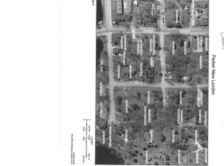 216 Central Ave E, New London, MN 56273